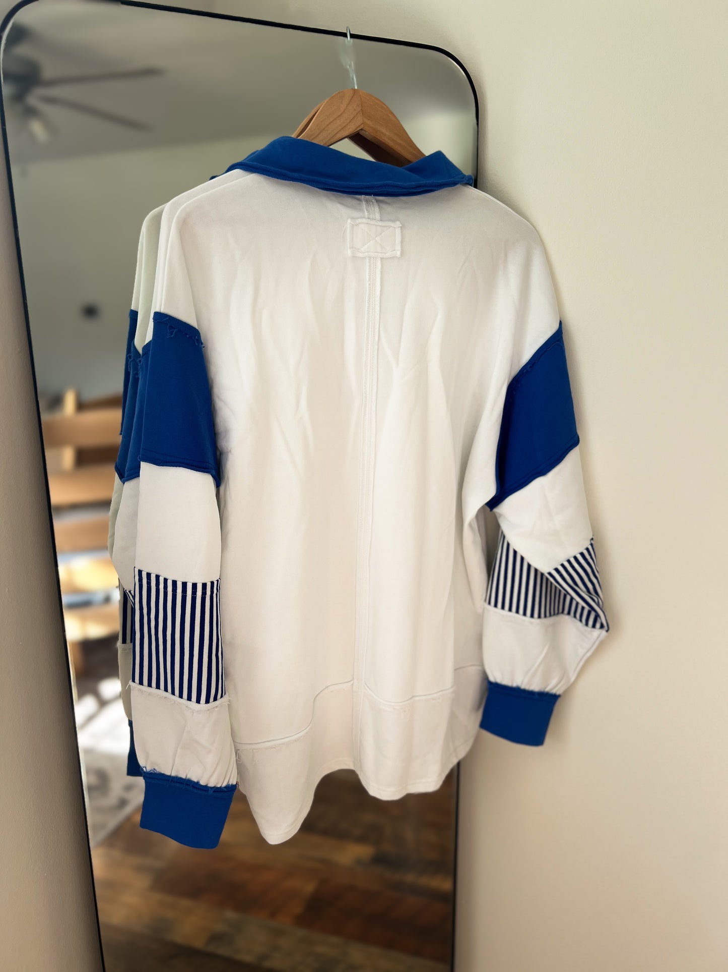 Washed Raw Edge Sweatshirt